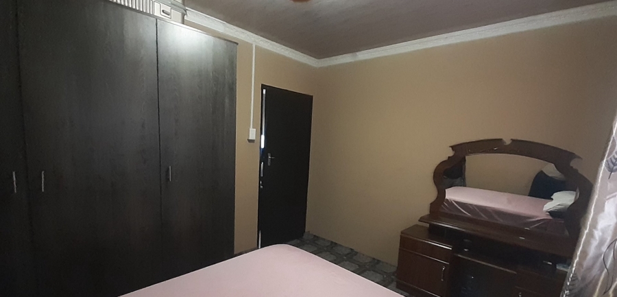 1 Bedroom Property for Sale in Botshabelo Free State